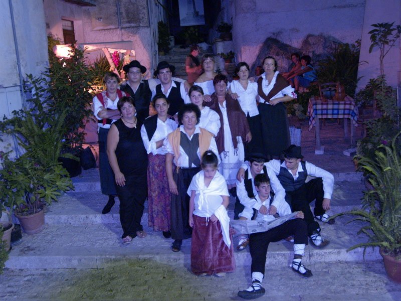 ilcastelloracconta87.jpg