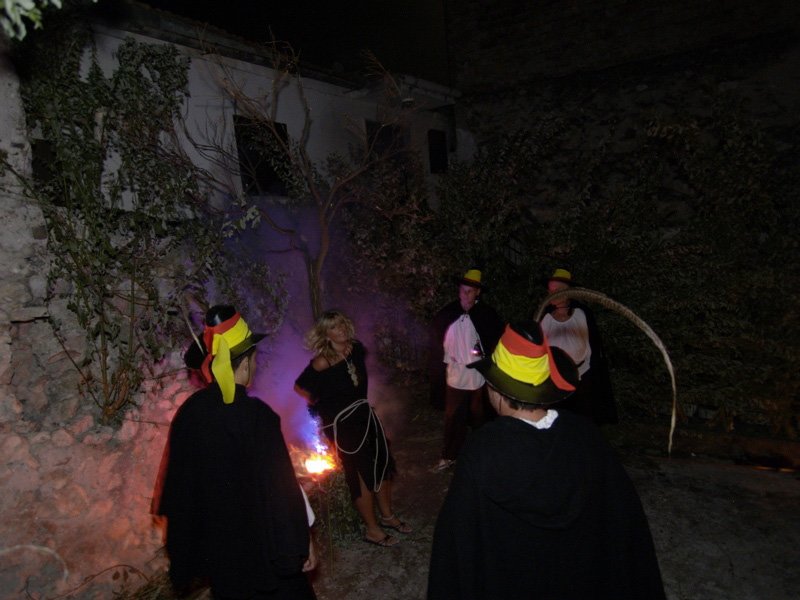 ilcastelloracconta32.jpg